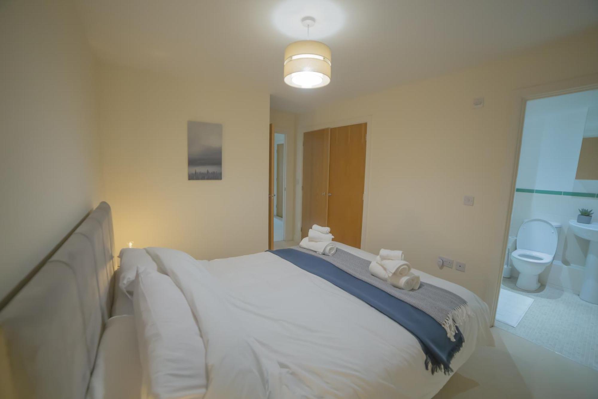 Sleeps9 Parking&Garage 17 Mins To Gatwick, 30 To London Vila Merstham Exterior foto