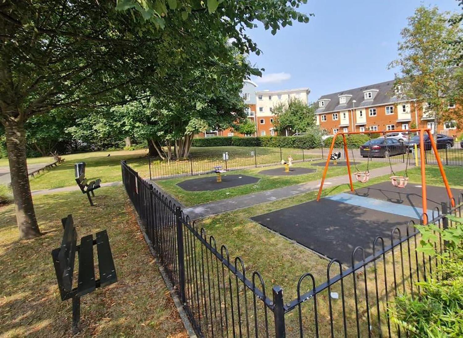 Sleeps9 Parking&Garage 17 Mins To Gatwick, 30 To London Vila Merstham Exterior foto